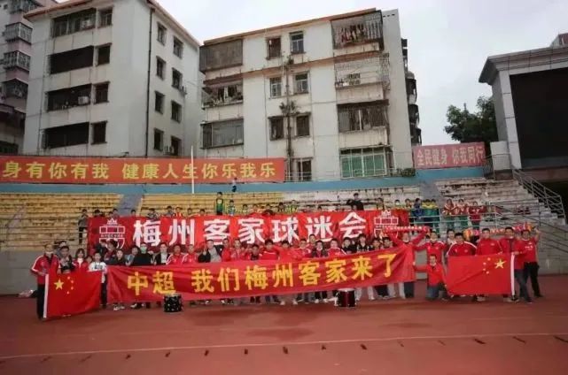 暴操萝莉